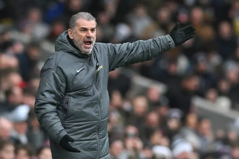 بوستيكوجلو: طموحاتنا مستمرة مع توتنهام وفهمي لأهمية الدوري الأوروبي