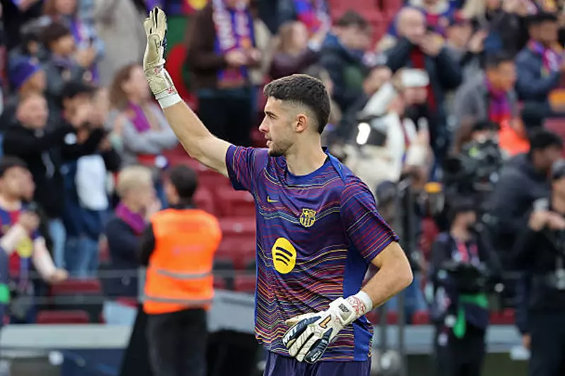 خوان جارسيا.. أعاد الاستقرار لمرمى برشلونة