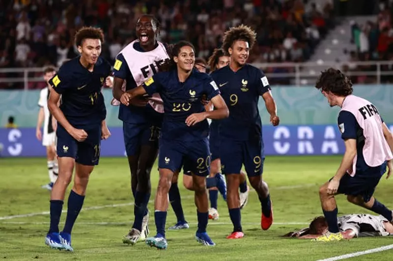 مالي والبرتغال وفرنسا إلى دور الـ16 بمونديال الناشئين