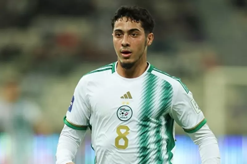 منتخب الجزائر يعلن غياب شايبي للإصابة